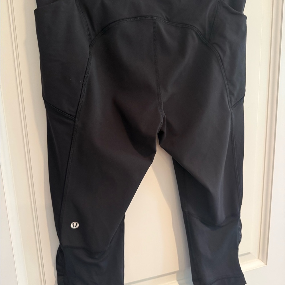 Lululemon Athletica Black Capri Pants - Picture 4 of 6
